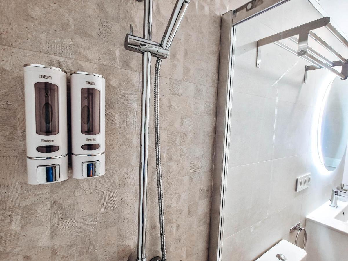 Apartamento Tiendas 8 Almeria Bagian luar foto